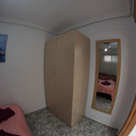 Cozy Apartment Just 8 Min Walk From The Beach! Benidorm Kültér fotó